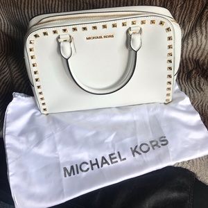 Micheal kors purse